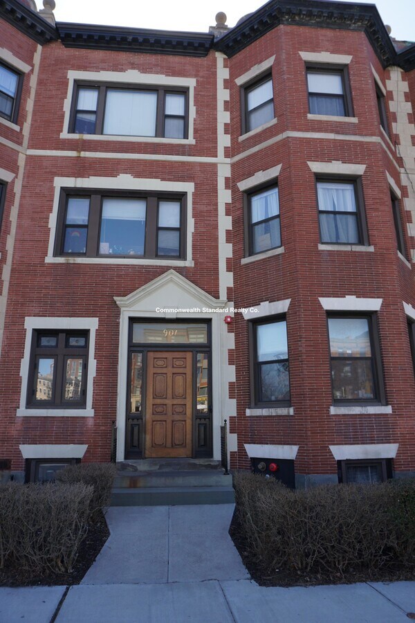 Photo - 901 Beacon St Unit 6