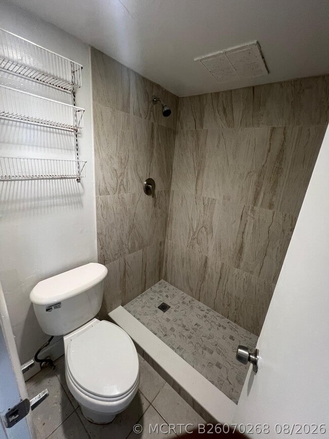 624 NW 13th St Unit 0110