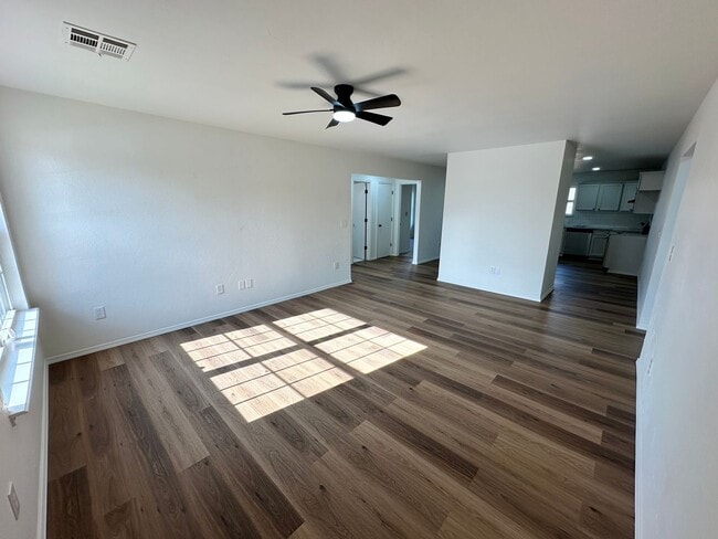 Photo - Beautiful 3bed/2bath House Available Near Tinker and Oklahoma Heart Hospital!