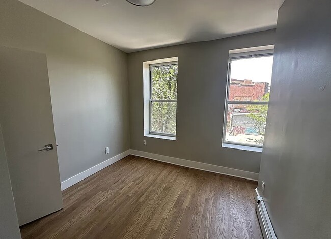 Photo - 818 Macdonough St Unit 3