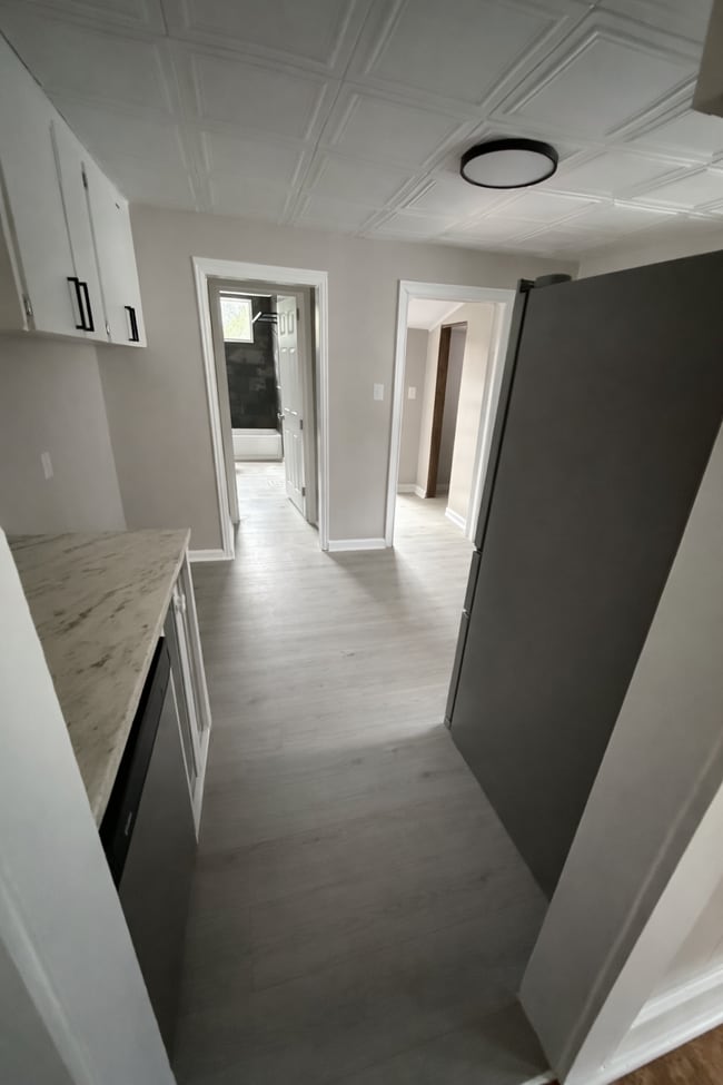 Photo - 391 Madison St