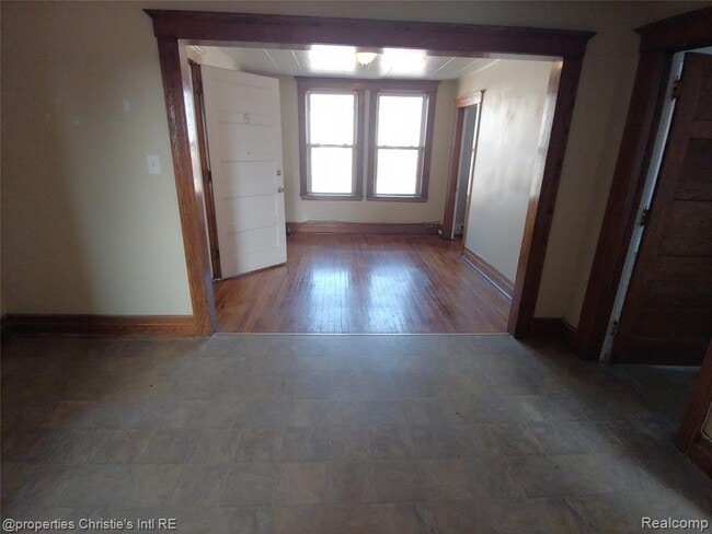 Photo - 1535 W Canfield St Unit 5