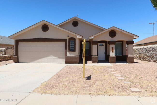 Building Photo - 716 Desert Sage Dr Rental