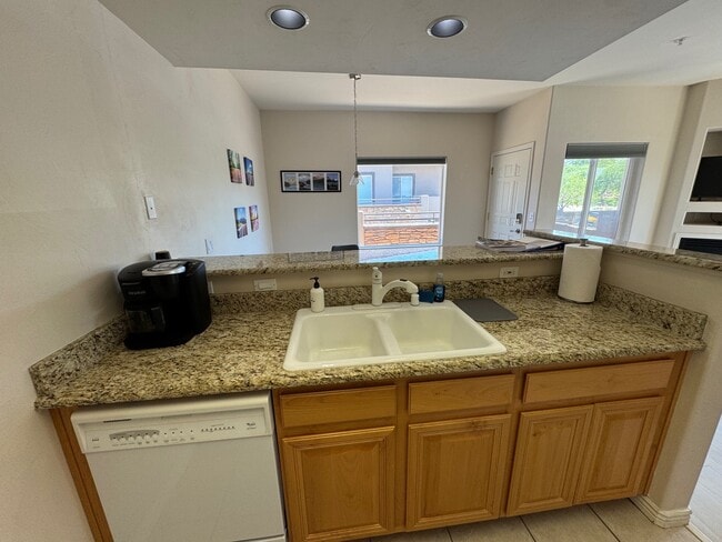 Photo - 400 Paradise Pky Unit 180