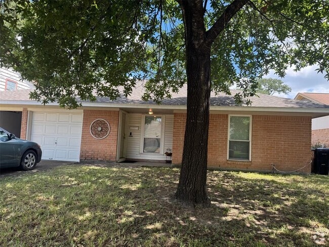 Building Photo - 5518 Viking Dr Rental