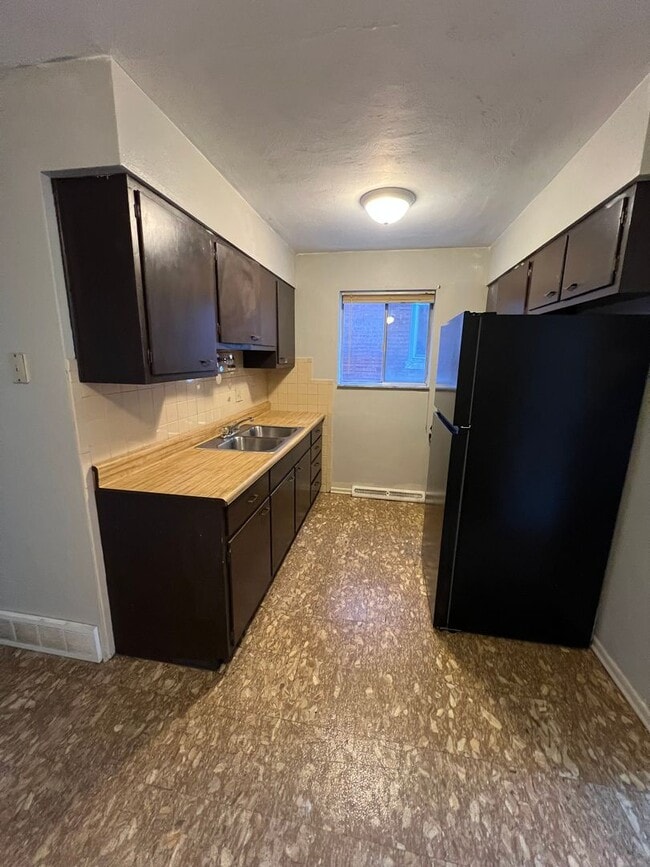 Photo - First Floor 1 bedroom Apartment South City Unit 2F