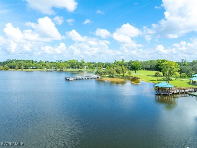 Building Photo - 3860 Outer Dr