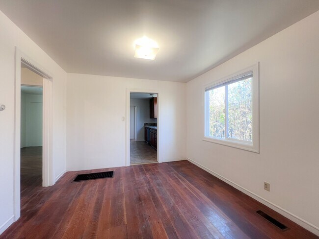 Photo - 1054 Cornell Ave