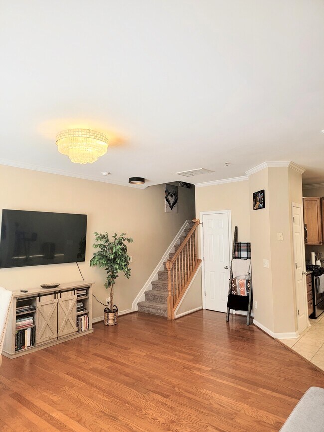 Photo - 2220 Valley Edge Dr