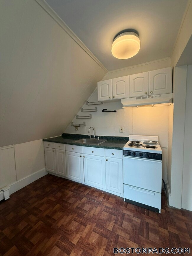 Photo - 393 Adams St Unit 3