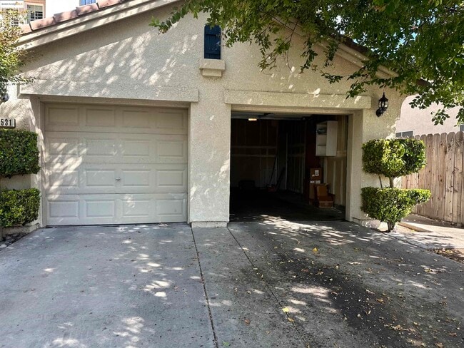 Photo - 1531 Siemering Way