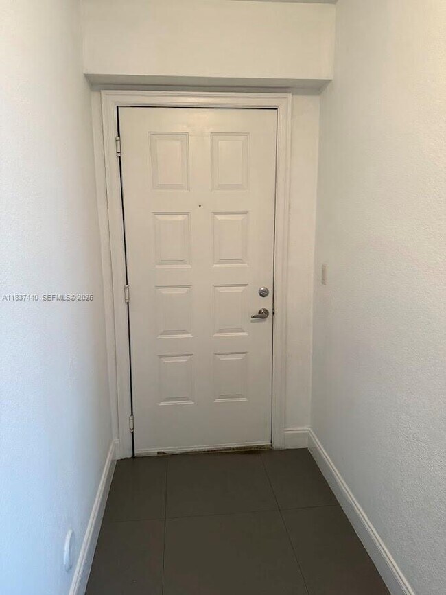 Photo - 1830 Radius Dr Unit 214