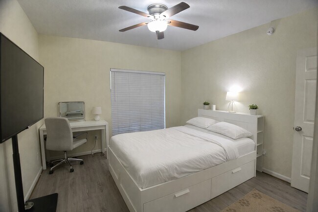 Photo - 10049 Westpark Dr Unit 111