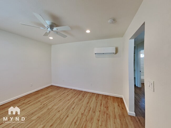 Photo - 5631 53rd St Unidad 2