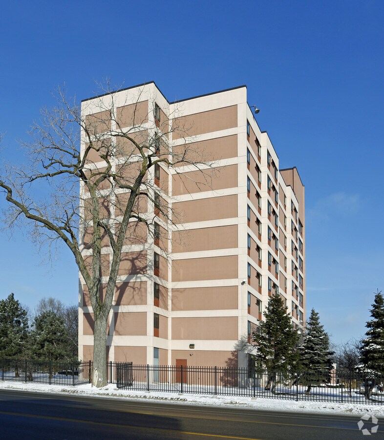 Photo - Warren West Apartments