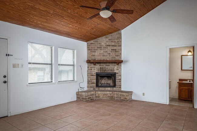 Photo - 109 Joe Rice Dr