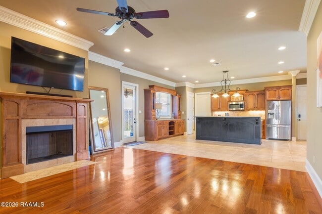 Photo - 814 Flambant Dr