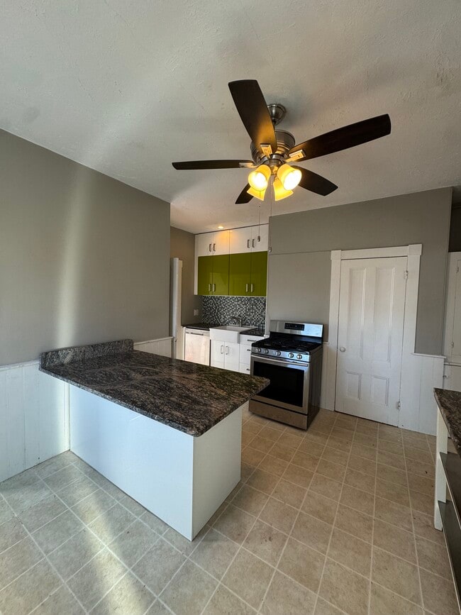 Photo - 143 North St Unit 3