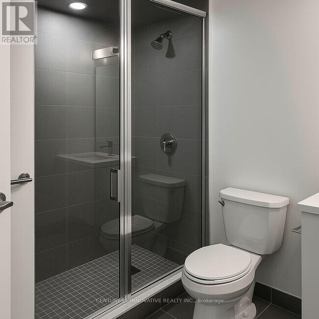 Photo - 2545 Simcoe St N Unité 2707