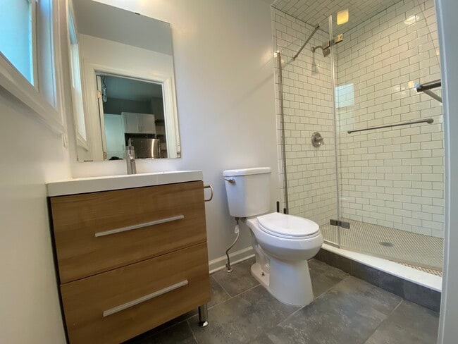 Photo - 200 Bowers St Unit 3