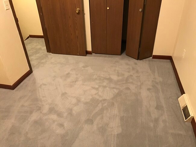 Photo - 1318 E 38th St