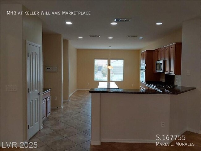 Photo - 2140 Waterton Rivers Dr