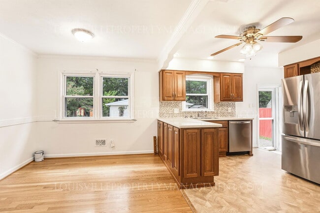 Photo - 7610 Norwich Blvd