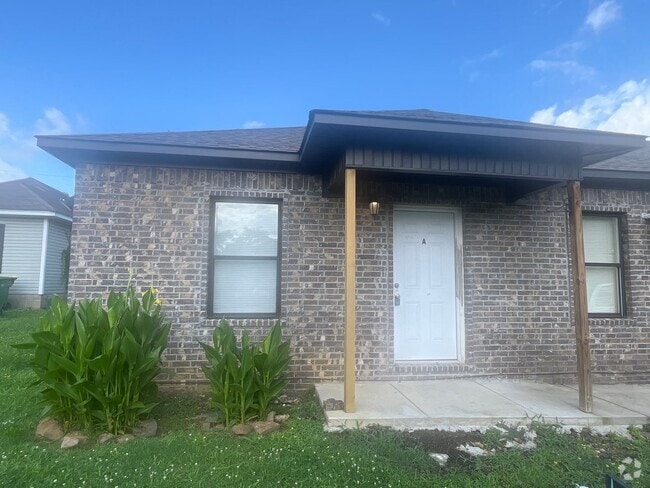 Building Photo - Sherwood Rental