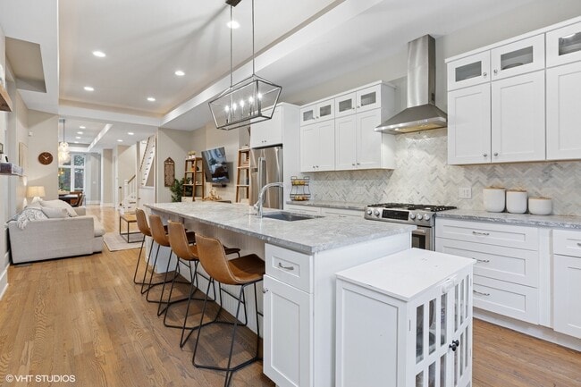 Photo - 3655 S King Dr