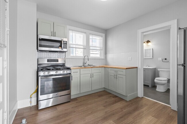 Photo - 3222 W Grace St Unit 1E