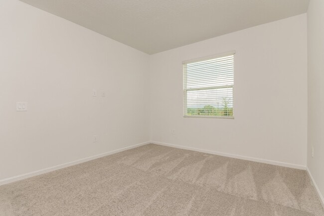 Photo - 2039 Hemingway Cir