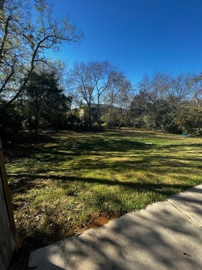 Photo - 296 Cainsville Rd