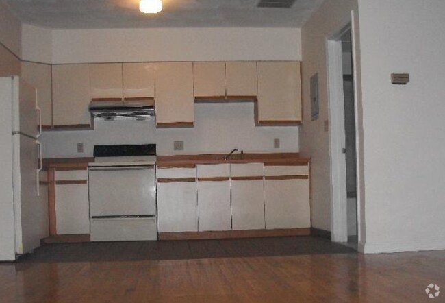 Building Photo - 82 Essex St Unit 82 Rental