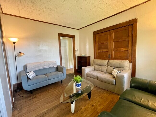Photo - 321 Dryden Rd Unit 1