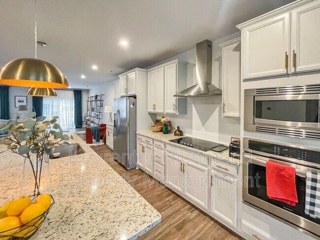 Photo - 8113 Wistar Creek Mews Unit B