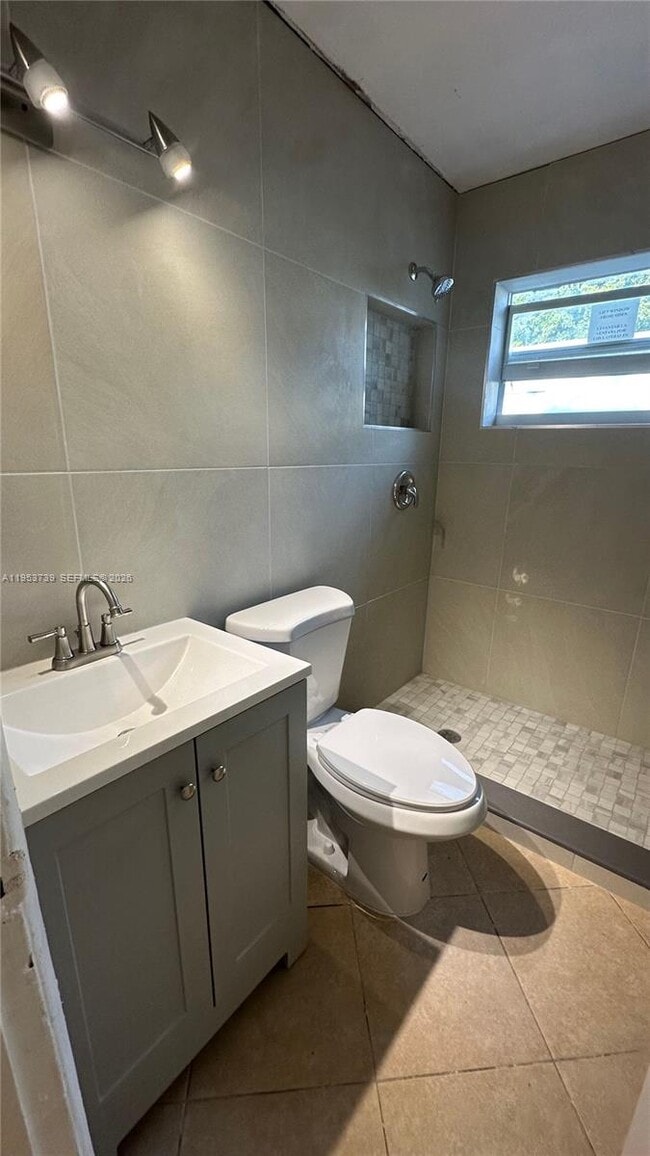 Photo - 1808 NW 9th St Unit 2