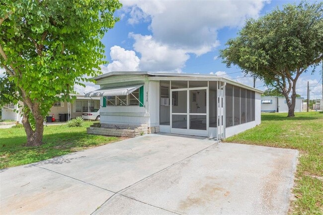 Building Photo - 6610 Avocado Dr Rental