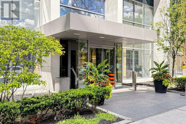 Photo - 38 Grenville St Unit 1203