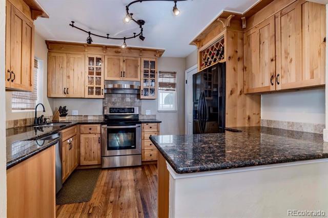 Photo - 1240 Cherry St