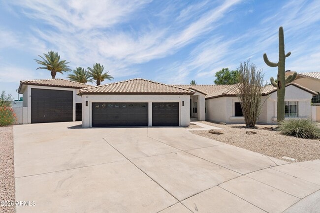 Building Photo - 3016 W Ironwood Cir