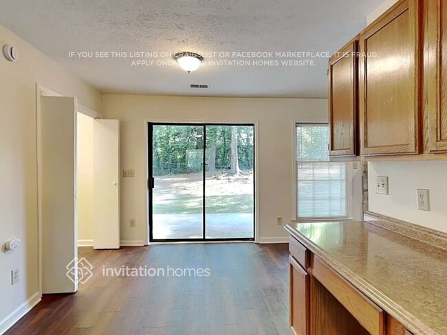 Photo - 403 Cindy Dr SE