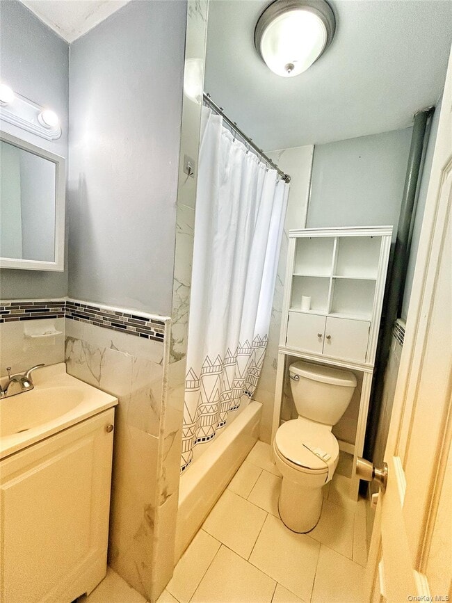 Photo - 1368 Teller Ave