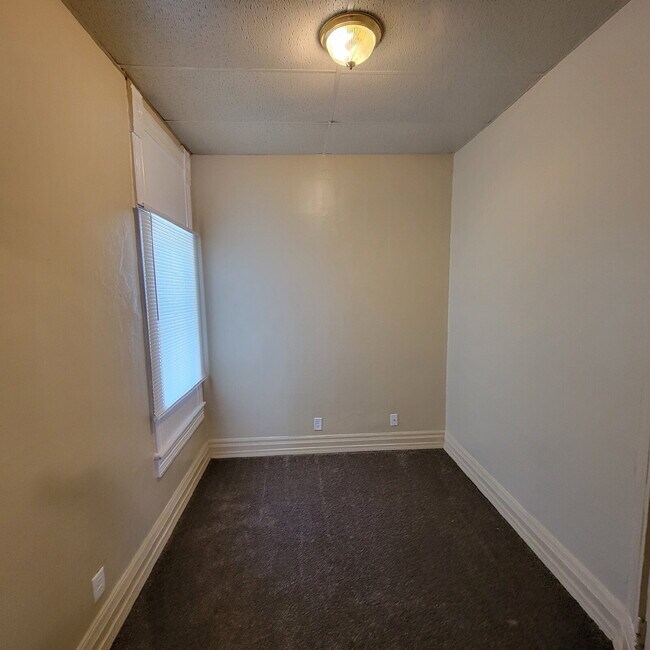 Photo - 4 bed w/ fence!