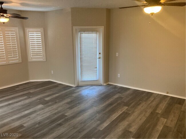 Photo - 833 Aspen Peak Loop Unidad 826