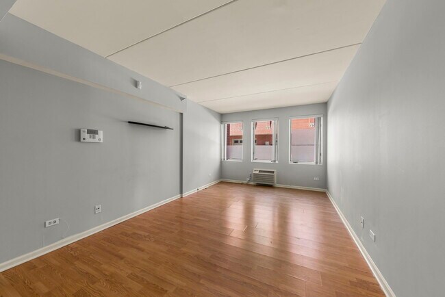 Photo - 1041 Susan Collins Ln