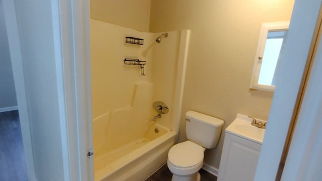 Photo - 905 N Main St Unit 6