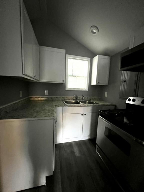 Photo - 135 Honeysuckle Ln