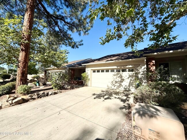 Photo - 1460 Loren Dr