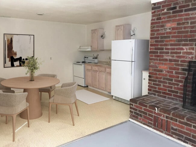 Photo - 418 NW Maryland St Unidad lower