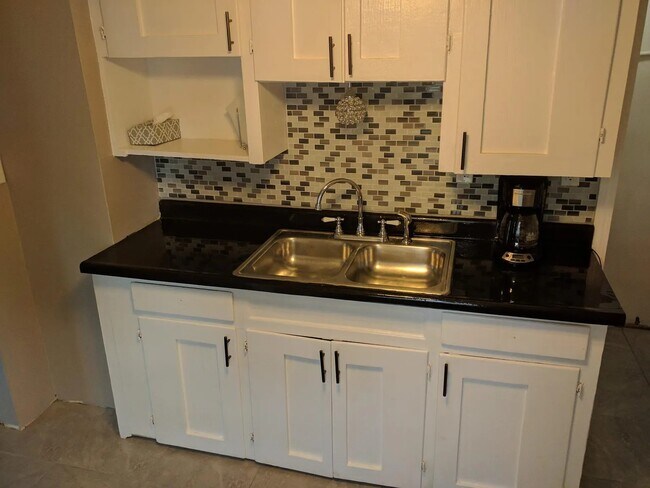 Photo - 11653 Berwyn